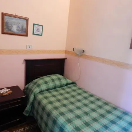 Xx Settembre Casa de hóspedes 5*